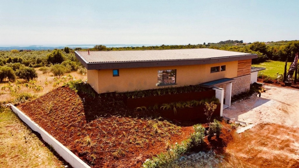 Výhľad na more a výhľad na Villa H3485 v Chorvátsku.