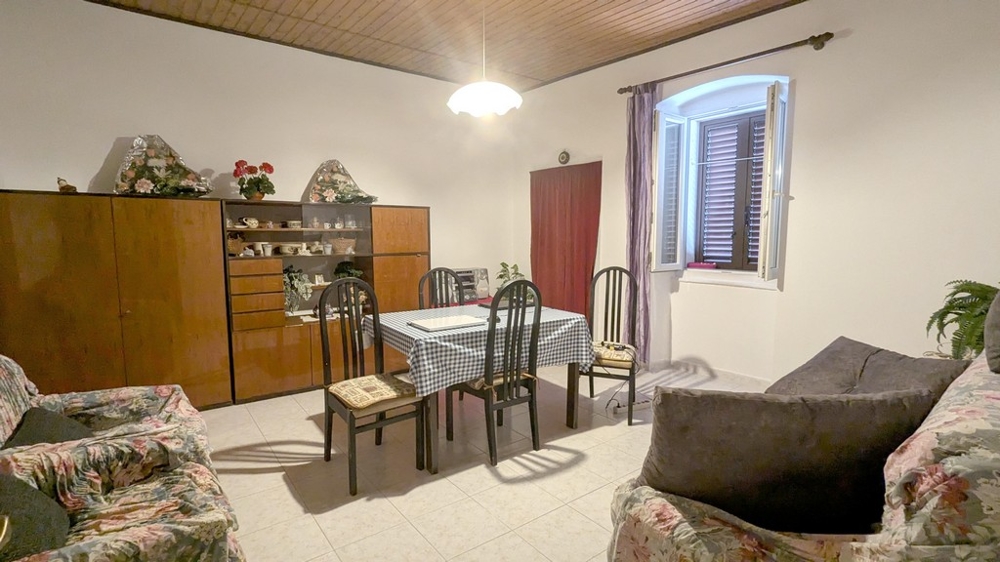 Obytná plocha domu H3504 v Chorvátsku.