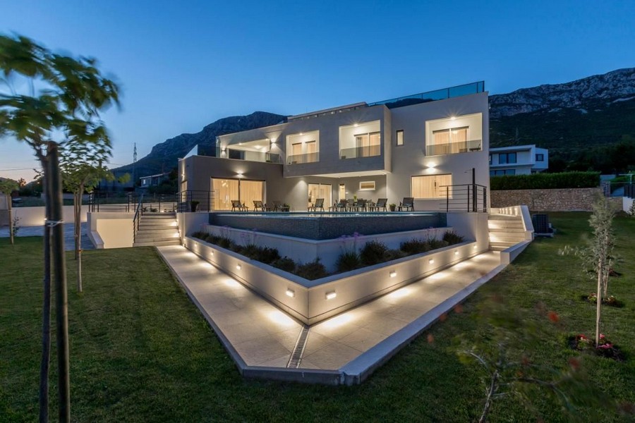 Kúpte si modernú vilu v chorvátskom Splite - Panorama Skauting.