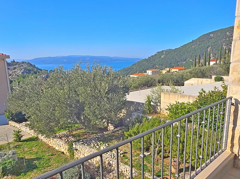 Balkón s výhľadom na more