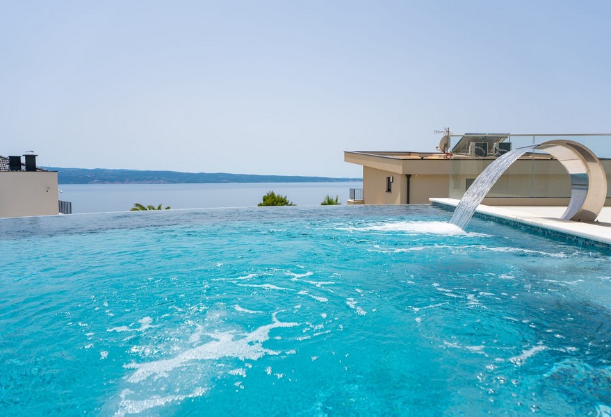 Kúpte si vilu s nekonečným bazénom v Chorvátsku - Panorama Scouting H3525.