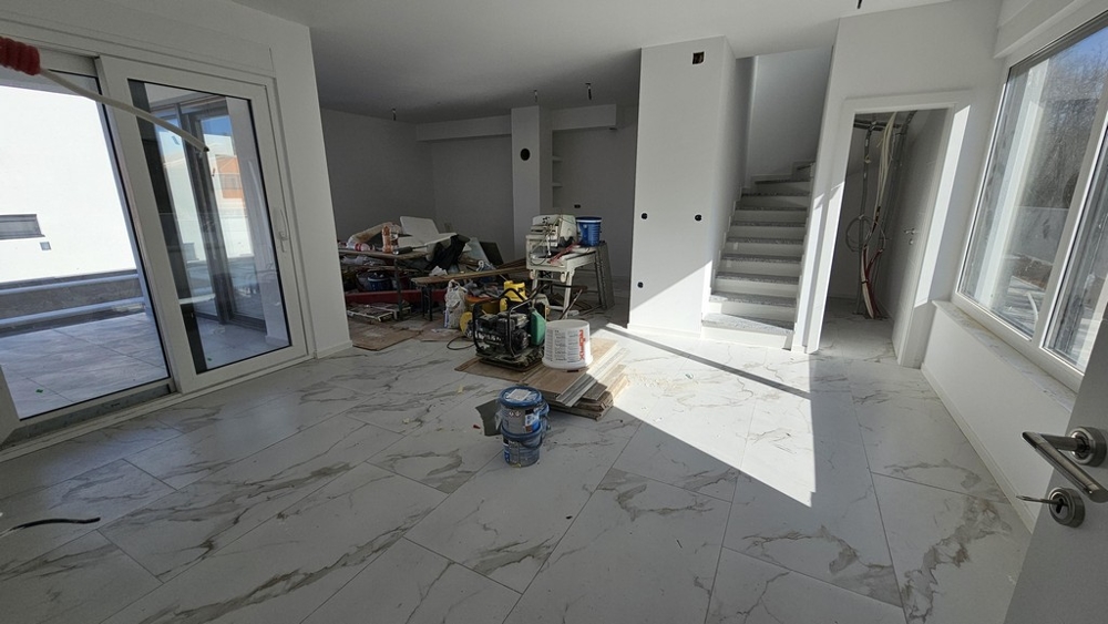 Interiér domu v nedokončenom stave