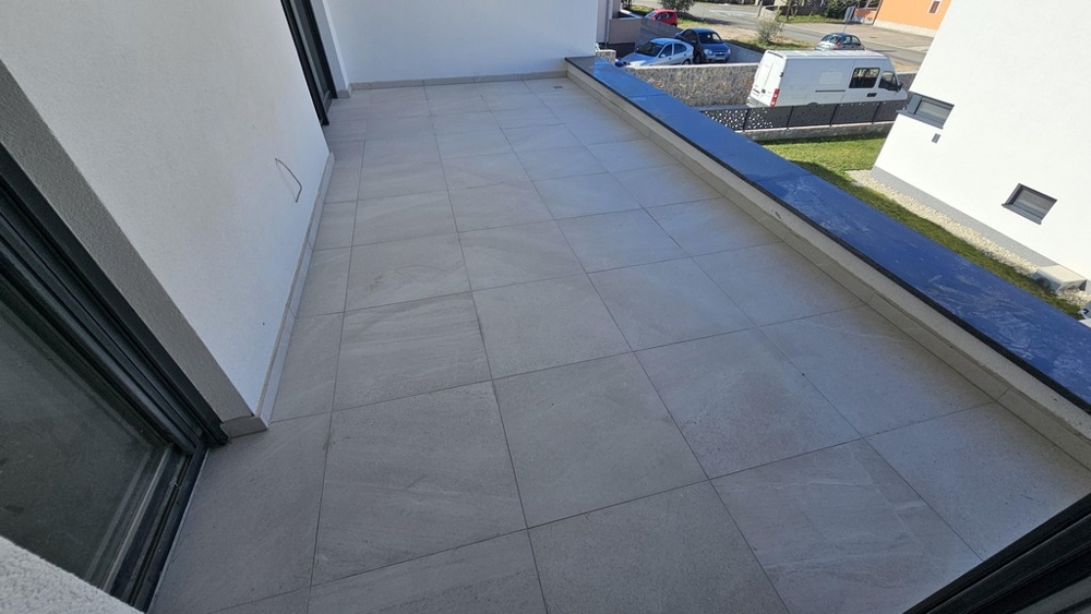 Veľká terasa s výhľadom na okolie