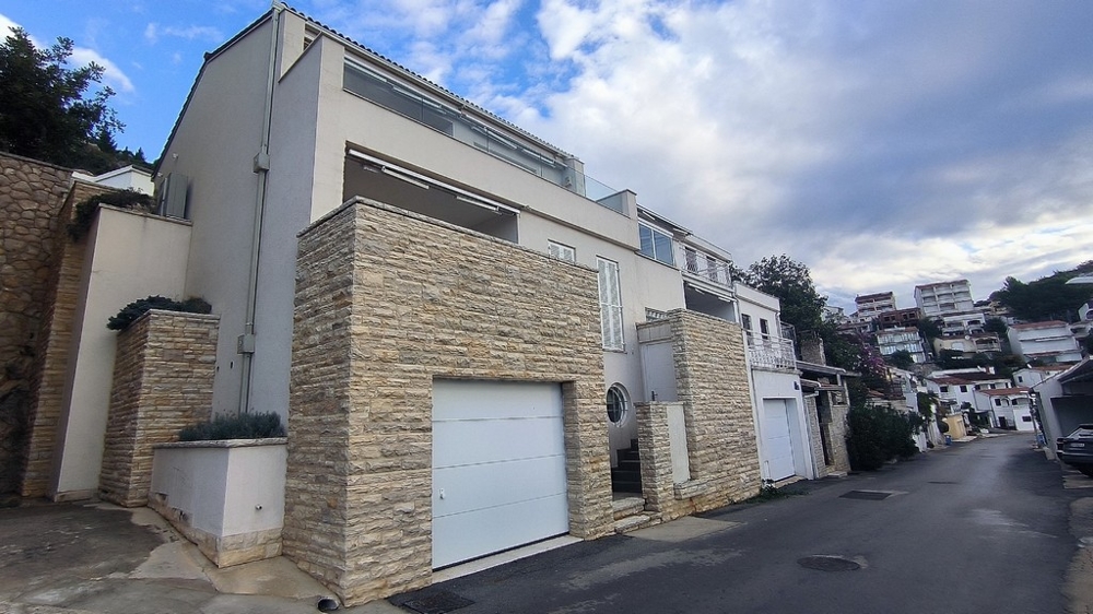 Dvojdom s garážou na predaj v Chorvátsku - Panorama Scouting H3548.