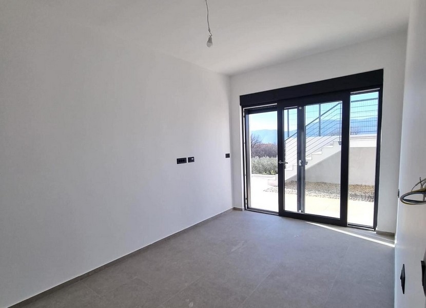 Spálňa s priamym vstupom do záhrady