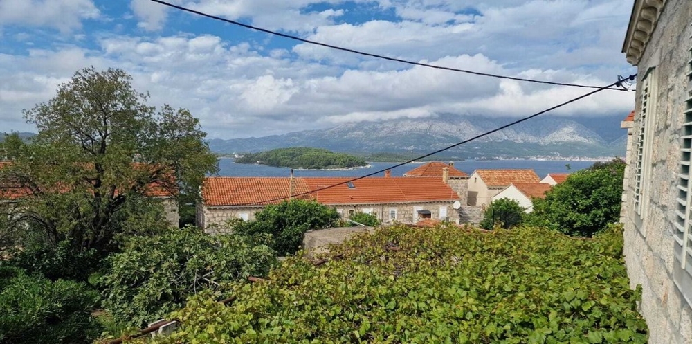 Panoramatický výhľad na more z nehnuteľnosti H3572 na Korčule v Chorvátsku.