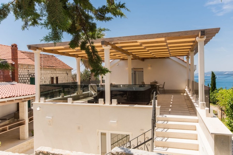 Kúpiť dom na ostrove Čiovo v Chorvátsku - Panorama Scouting H3586.