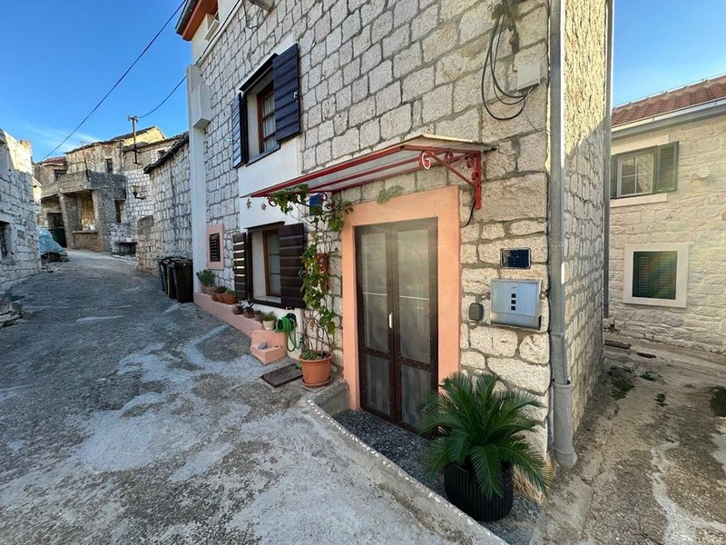 Dom na ostrove Čiovo v Chorvátsku na predaj - Panorama Scouting H3596.