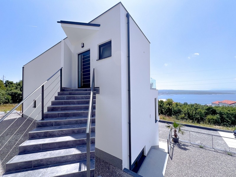 Vstupný priestor nehnuteľnosti H3601 v Crikvenici, Chorvátsko.
