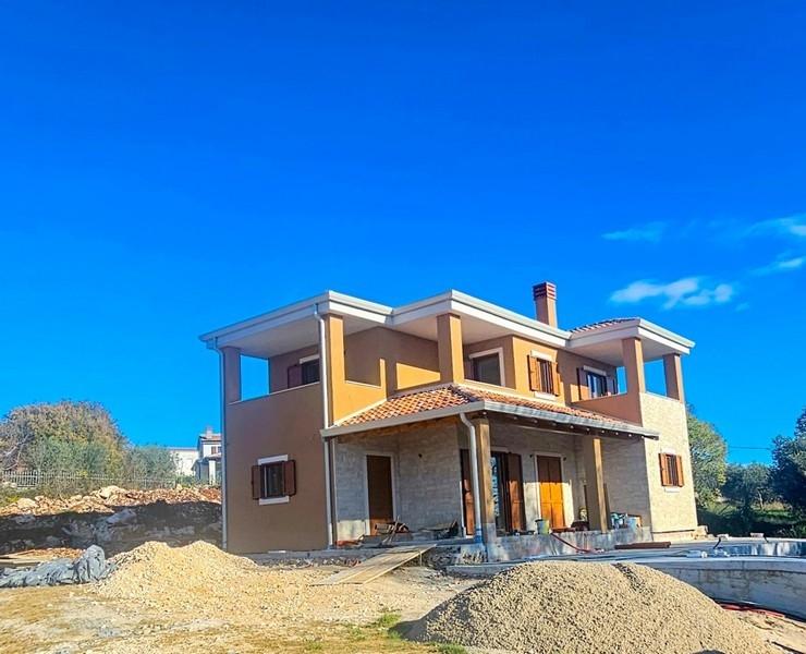 Krásna vila s bazénom a výhľadom na more - vo výstavbe