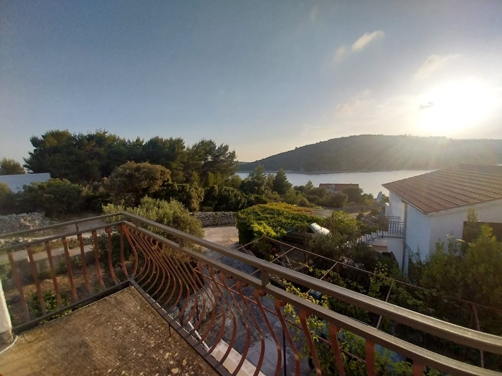 Výhľad na more z objektu H3631 v Chorvátsku - Panorama Skauting.