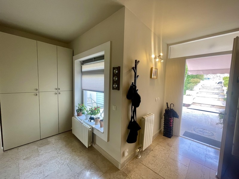 Vstupná časť so šatníkom a vstavanými skriňami