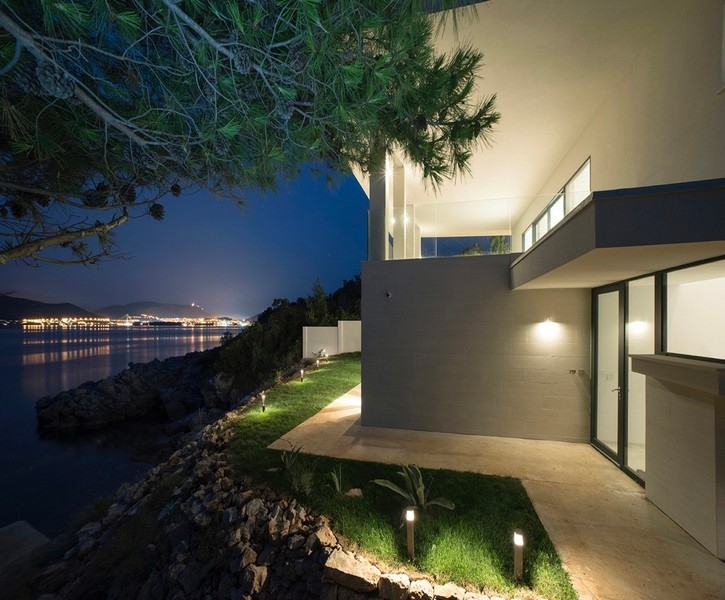 Výhľad na mesto a more z nehnuteľnosti H3680