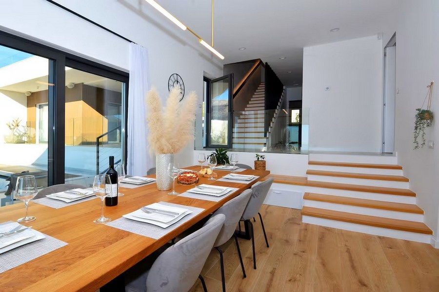 Jedáleň objektu H3682 v Chorvátsku.