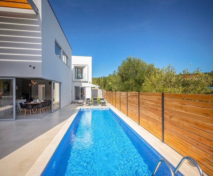 Nehnuteľnosti s bazénom Chorvátsko Panorama Skauting