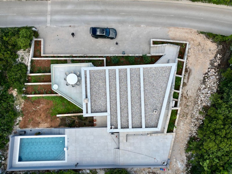 Výnimka dronu z nehnuteľnosti H3727 v Chorvátsku.