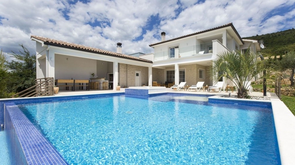 Bazén Villa H3743 v Chorvátsku - Panorama Skauting.