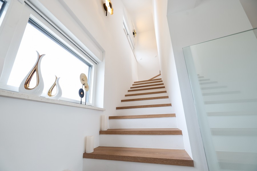 Schody do horného poschodia