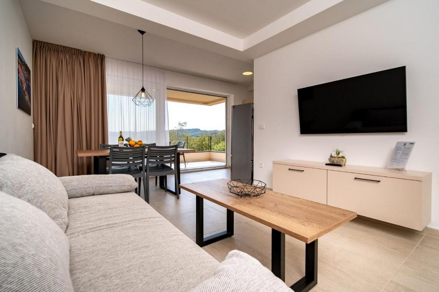 Obývacia časť s výstupom na terasu