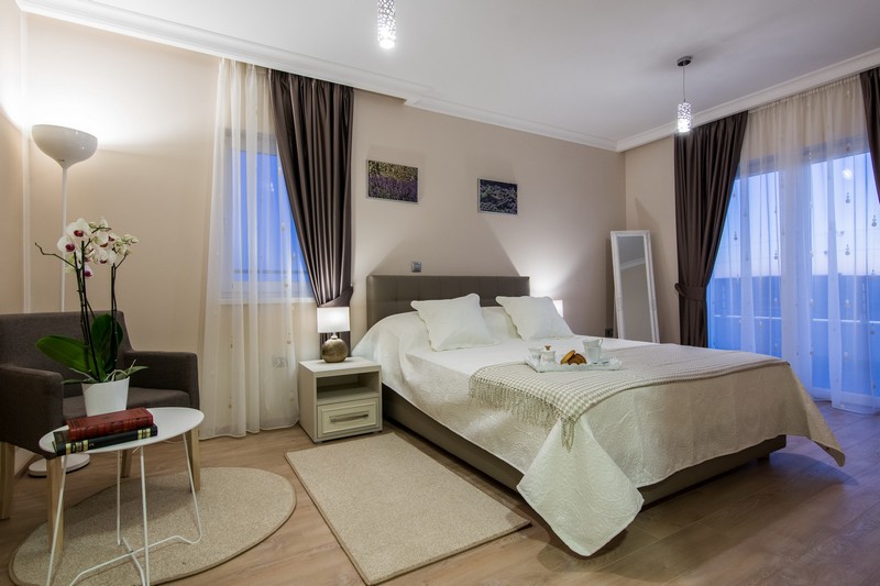 Voľnočasová miestnosť s biliardom na prízemí domu - kúpa rodinného domu v Chorvátsku.