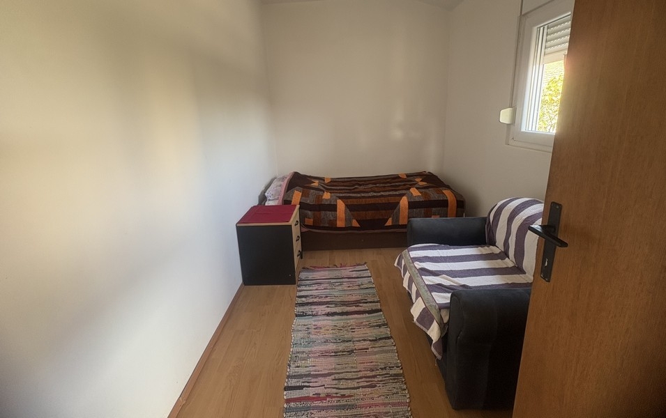 Spálňa s jednolôžkom