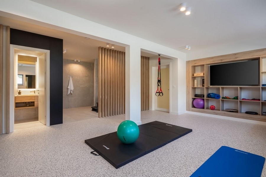 Posilňovňa v suteréne vily