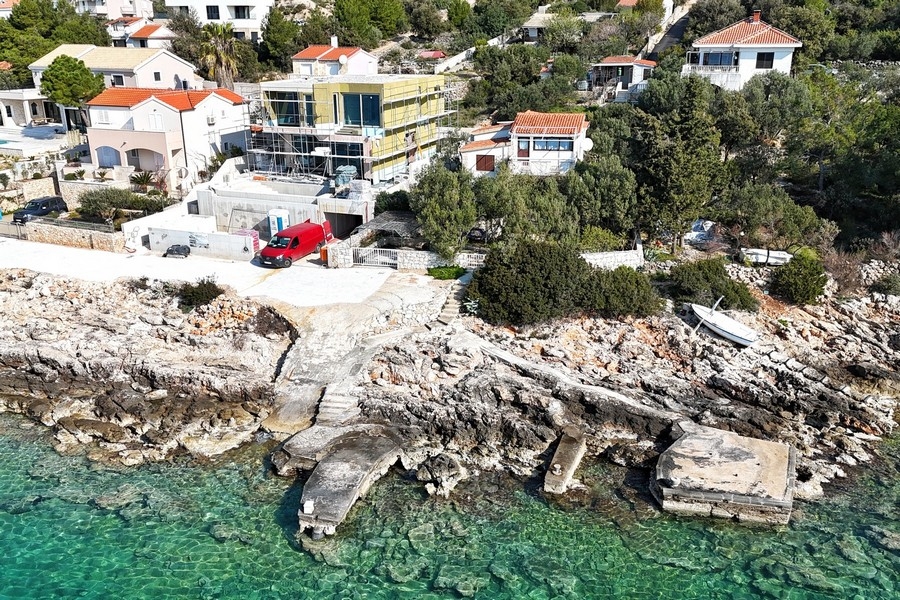 Nehnuteľnosť v 1. rade na predaj v Chorvátsku - Panorama Scouting.