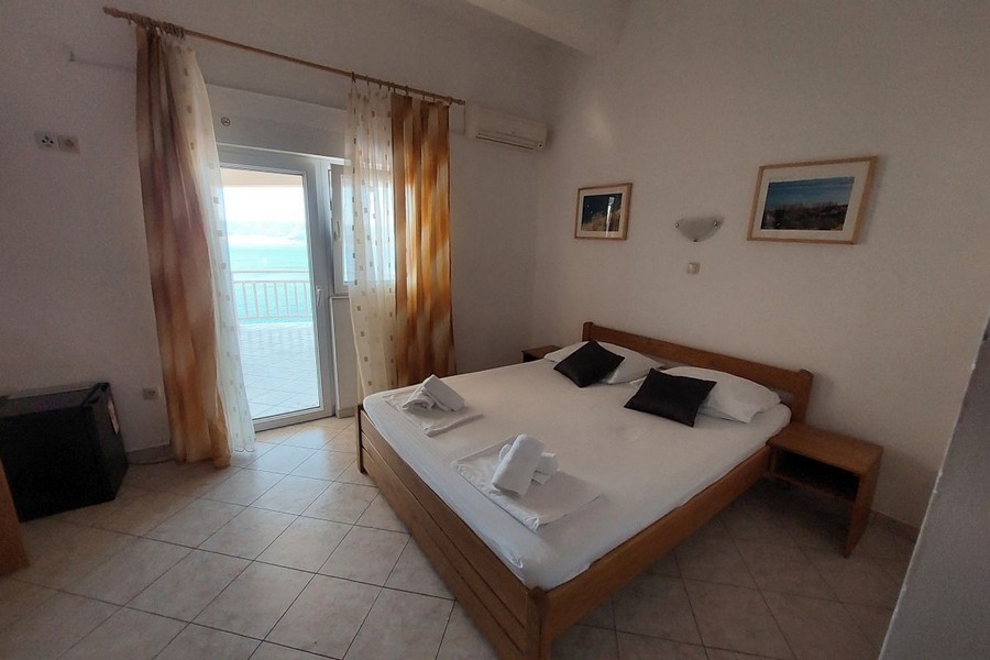 Hotelová izba s balkónom a výhľadom na more