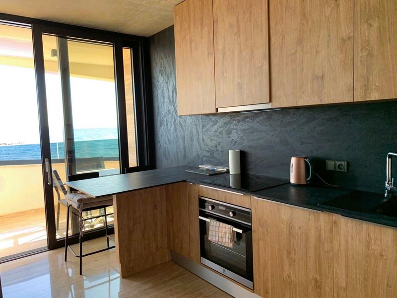 Kuchyňa s výhľadom na more moderná vila Chorvátsko