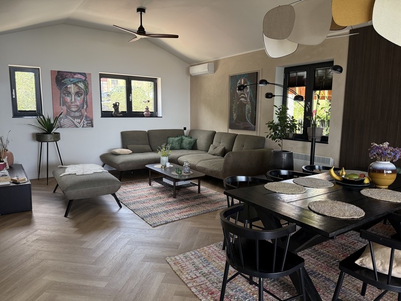 Moderne zariadený dom s výhľadom na more - nehnuteľnosť H3866.