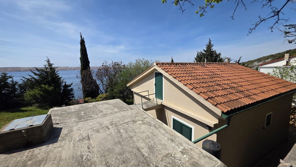 Dovolenkový dom s výhľadom na more a strešnou terasou