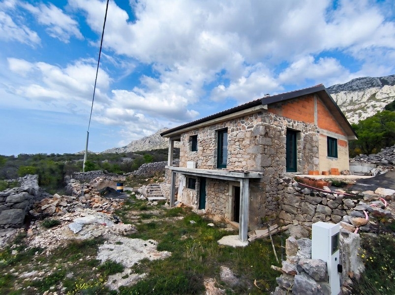 Aktuálny stav staveniska.