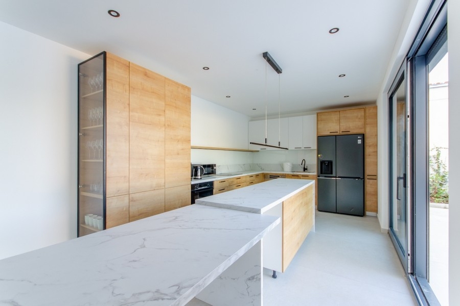 Kuchyňa vily H3903 na Šolte v Chorvátsku.