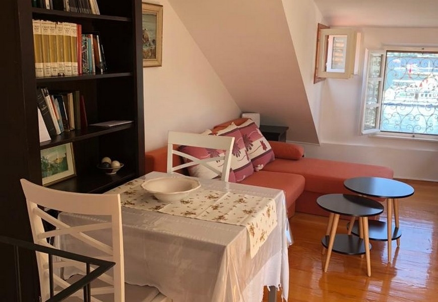 Podkrovná izba s posedením