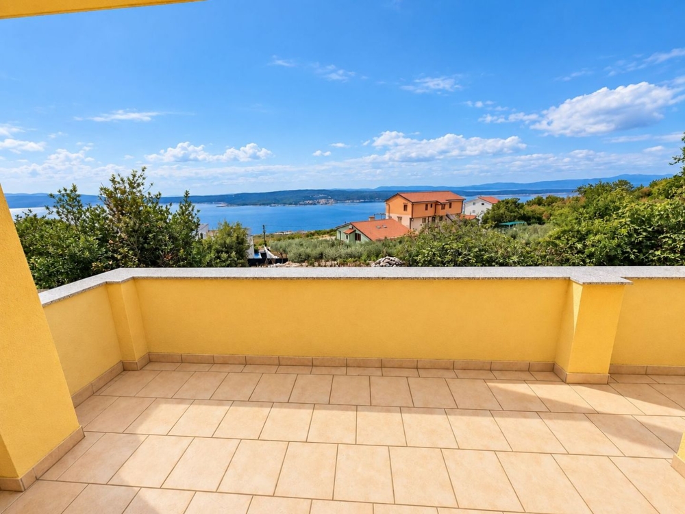 Terasa s panoramatickým výhľadom na Kvarnerský záliv