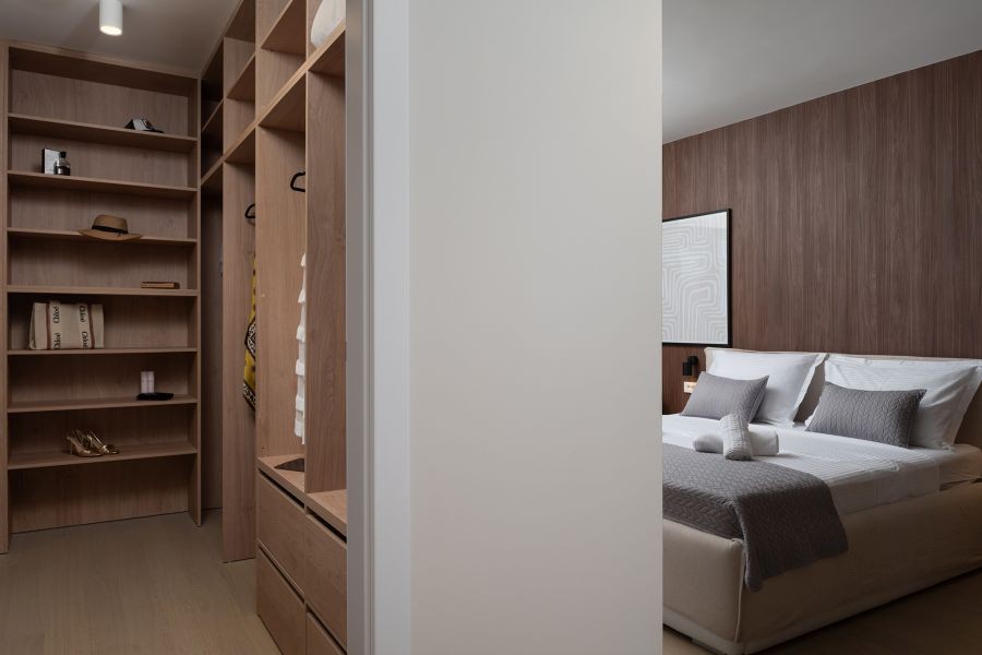 Spálňa so šatníkom