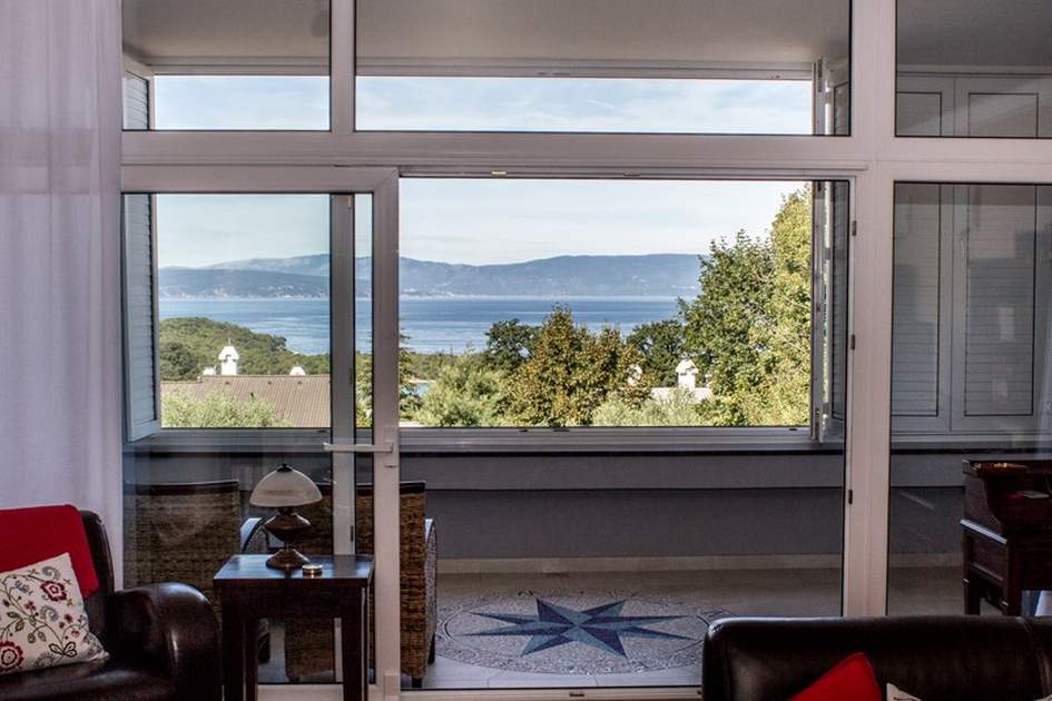 Panoramatický výhľad na more z balkóna/terasy - H528 - Panorama Scouting - Croatia Real Estate.