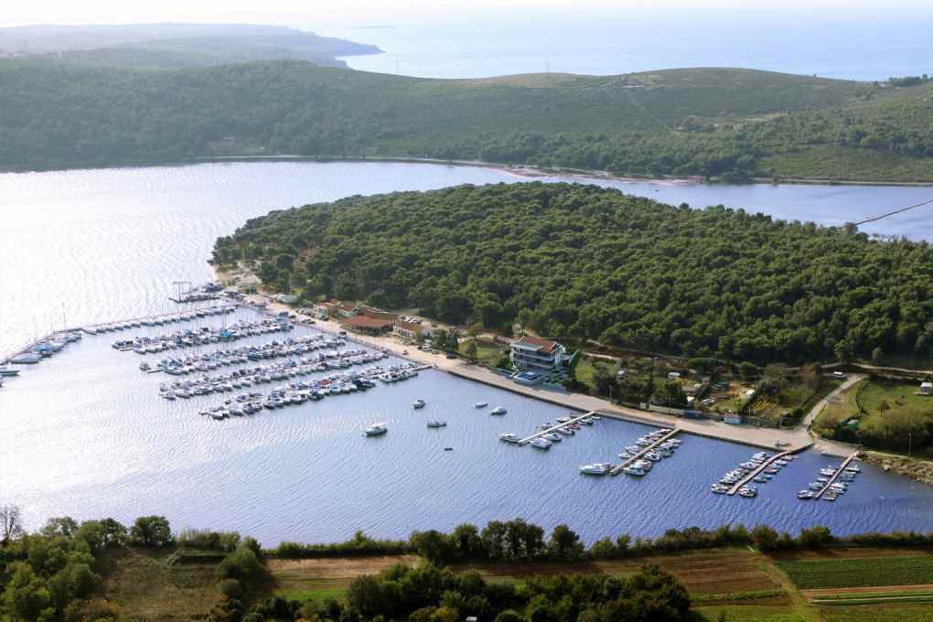 Kúpiť nehnuteľnosť v prístave - Panorama Scouting.
