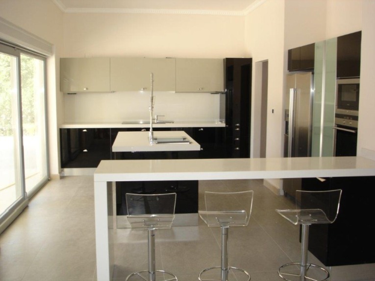 Kuchyňa a jedálenský kút.