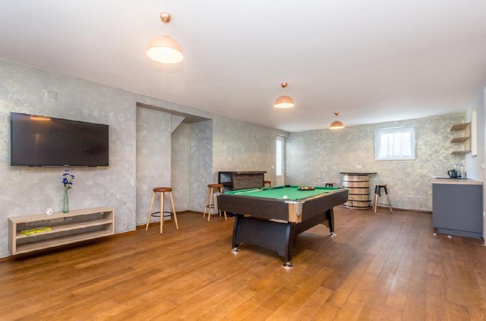 Kúpte si kamenný dom s veľkým pozemkom v tichej lokalite na ostrove Krk v Chorvátsku.