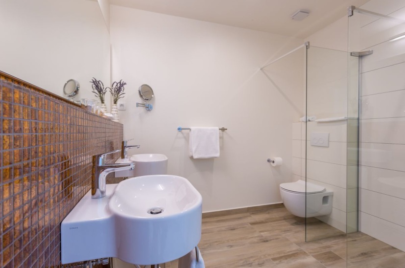 Ďalšia kúpeľňa v objekte H934.