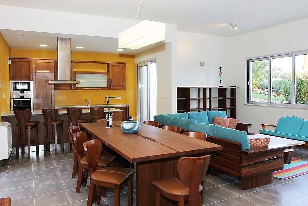 Jedáleň a kuchyňa objektu H942 v Milnej.